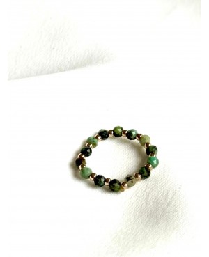 Ring with natural jadeite...